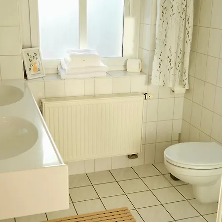 Pension Berggasse - Parkplatz, Kueche & Self Check-In